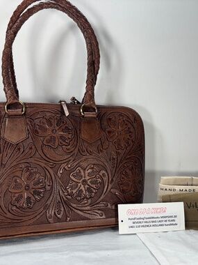 VILENCA HOLLAND -NWT $495.00                           $234.00   24 HOURS ONLY !